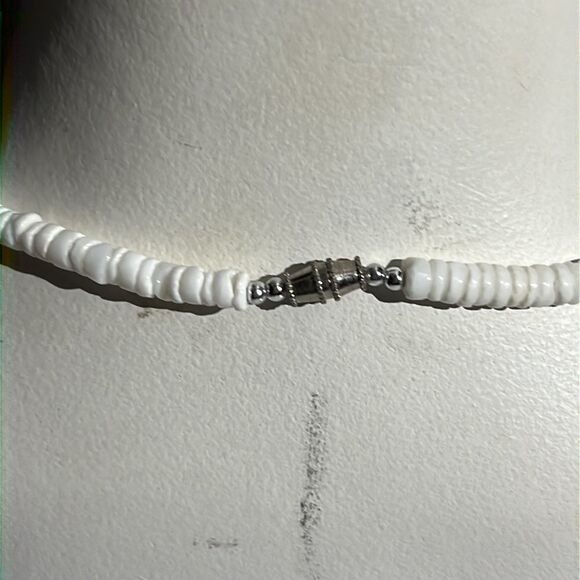 Bundle Sale 3 for $15 | White and Coral Shell Chip Necklace - Picture 3 of 11